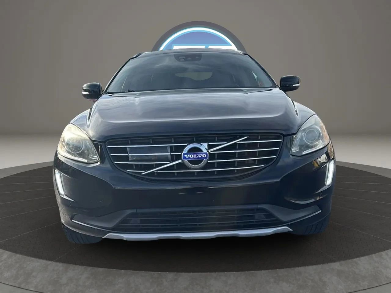 Used 2016 Volvo XC60 T6 Platinum image 4