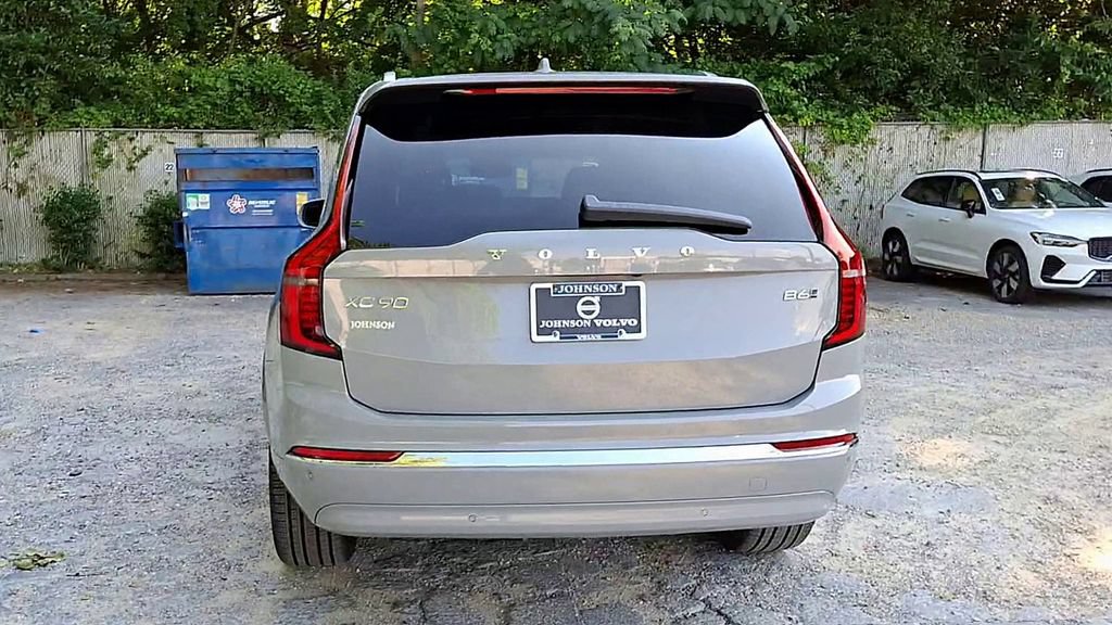New 2026 Volvo XC90 B6 Ultra w/ Protection Package AWD/4WD image 3