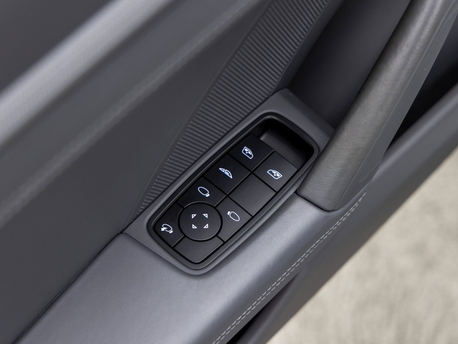 Certified 2022 Porsche 911 Carrera image 27