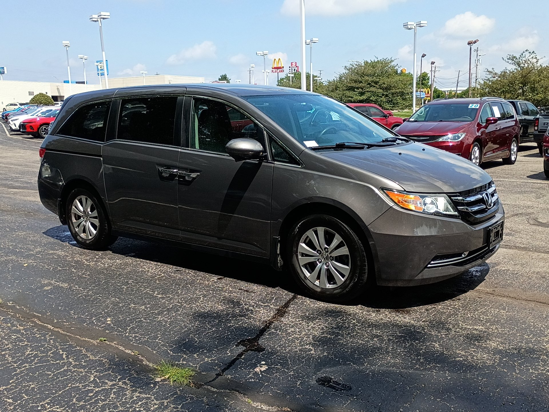 Used 2014 Honda Odyssey EX image 1