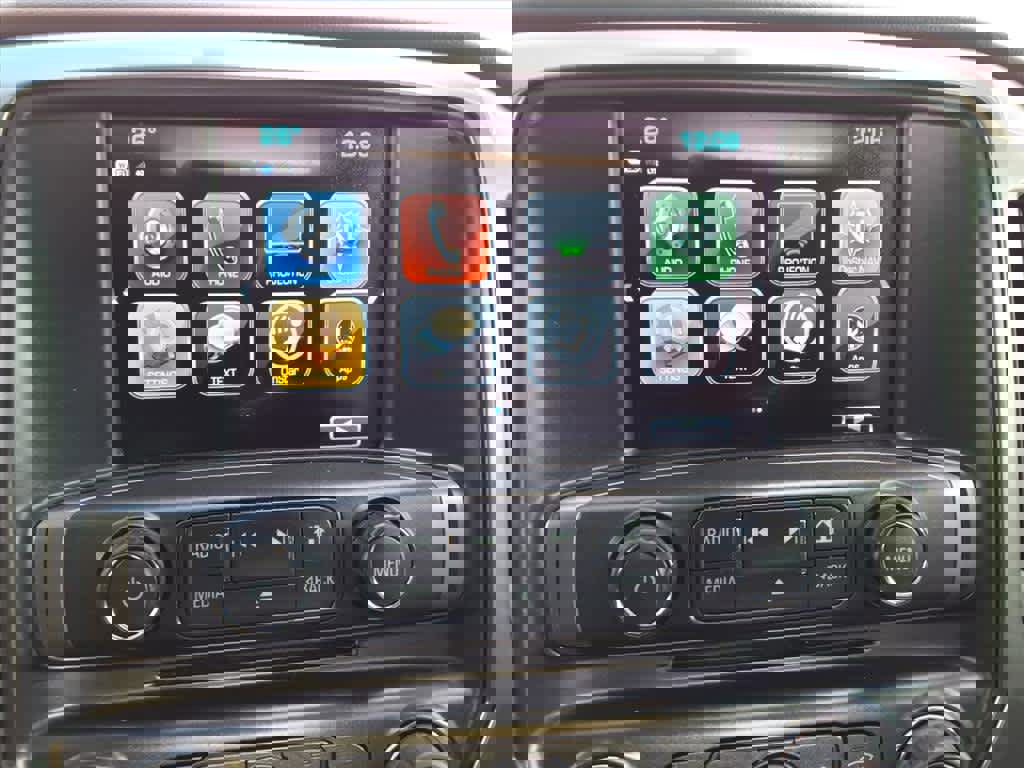 Used 2018 Chevrolet Silverado 1500 LT w/ All Star Edition image 16