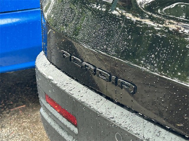 Used 2022 GMC Acadia SLT w/ Elevation Edition image 4