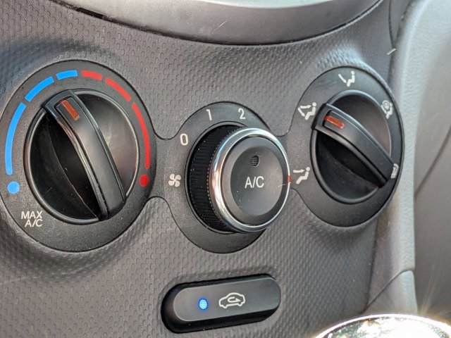 Used 2015 Hyundai Accent Sport image 9