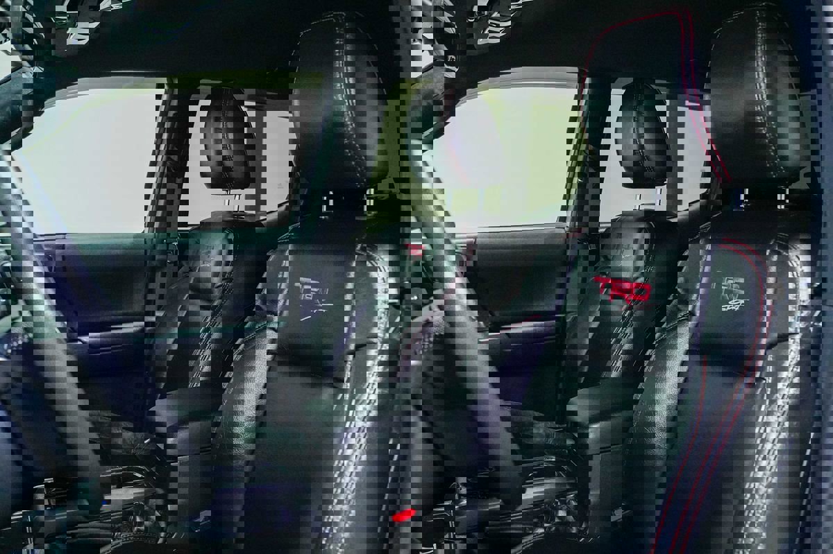 Used 2018 Toyota Tacoma TRD Sport w/ Technology Package image 17