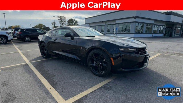 Used 2023 Chevrolet Camaro LT w/ Technology Package image 2