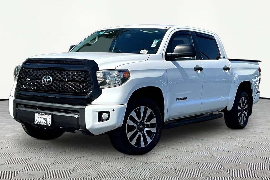 Used 2018 Toyota Tundra SR5 w/ SR5 Upgrade Package RWD image 2