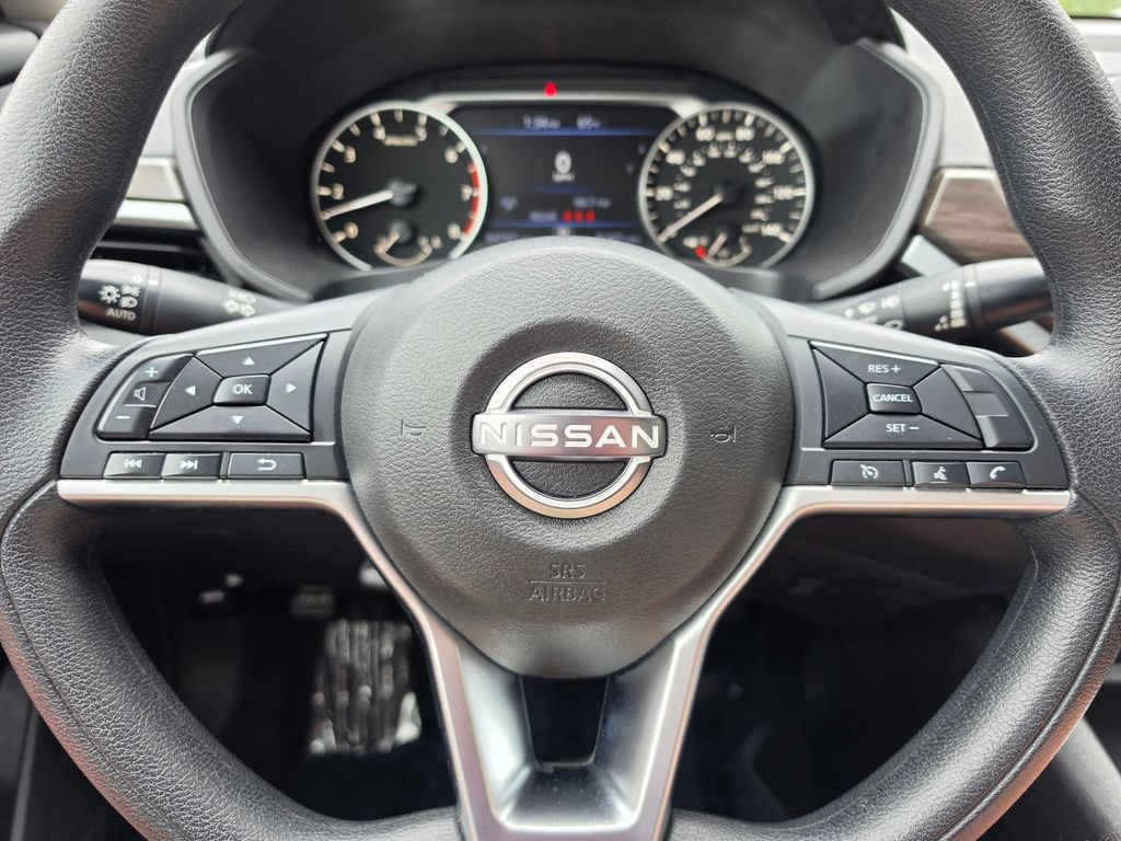 Used 2024 Nissan Altima 2.5 SV FWD image 23
