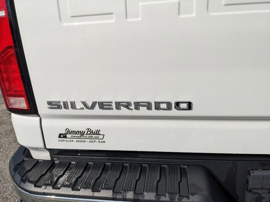 Used 2024 Chevrolet Silverado 2500 LTZ w/ LTZ Plus Package image 27