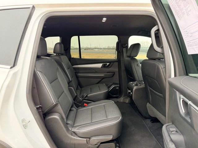 Certified 2025 Buick Enclave Preferred image 9