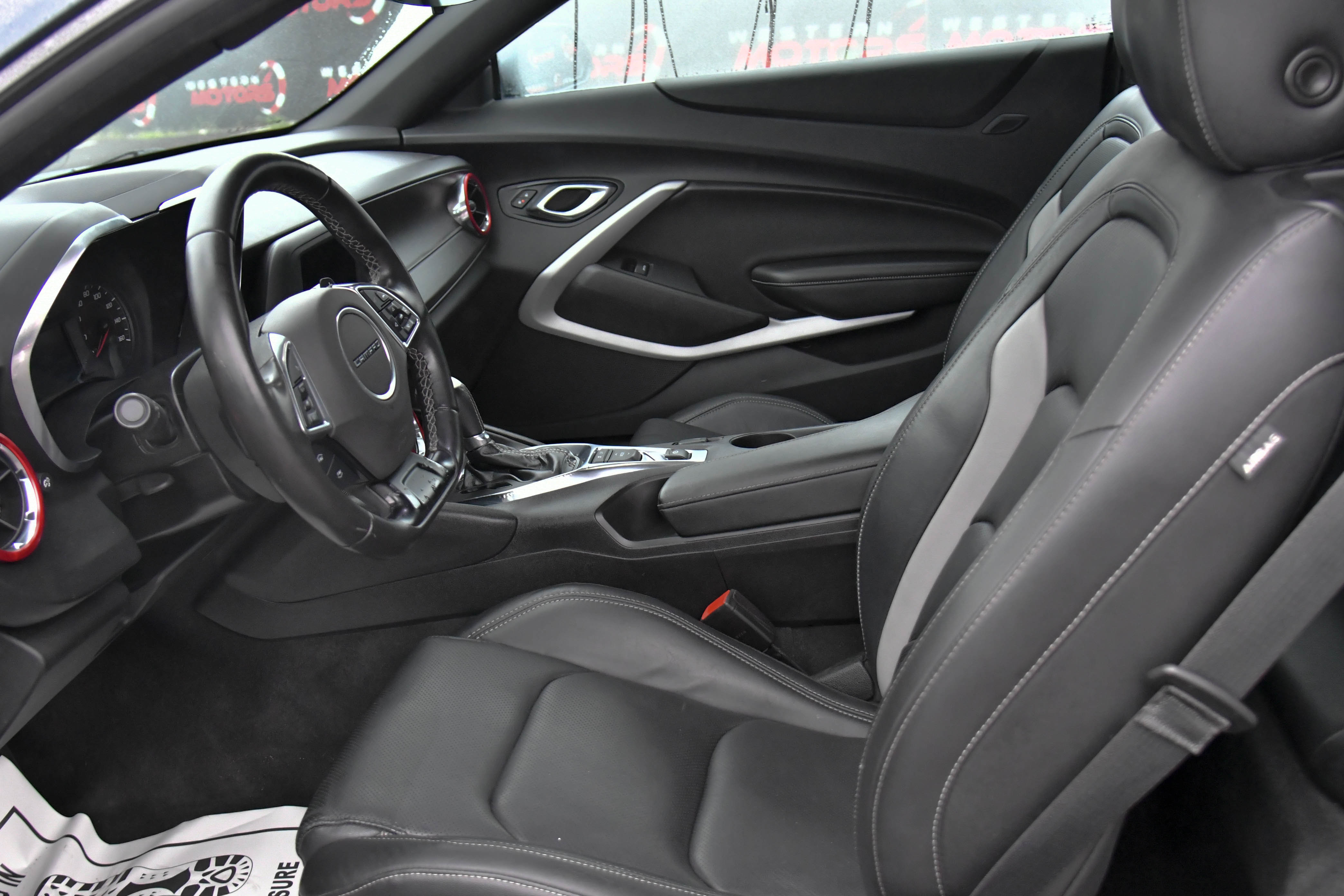 Used 2020 Chevrolet Camaro LT w/ RS Package image 17