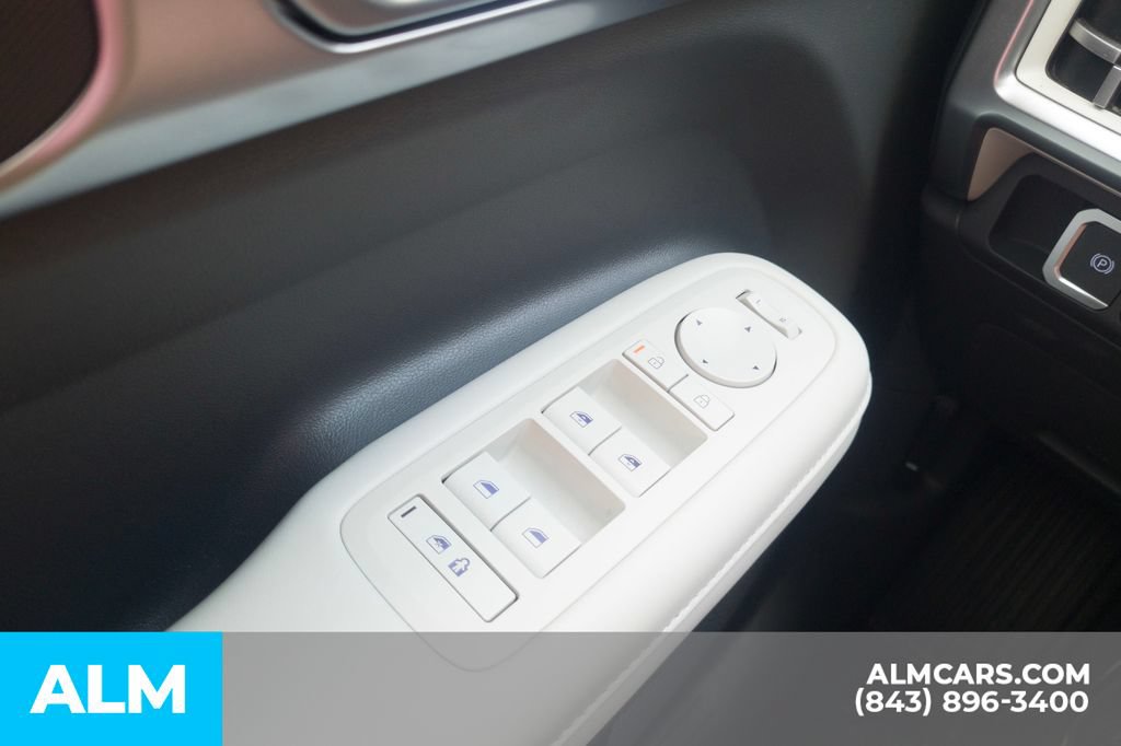 Certified 2026 Hyundai Santa Fe SEL FWD image 33
