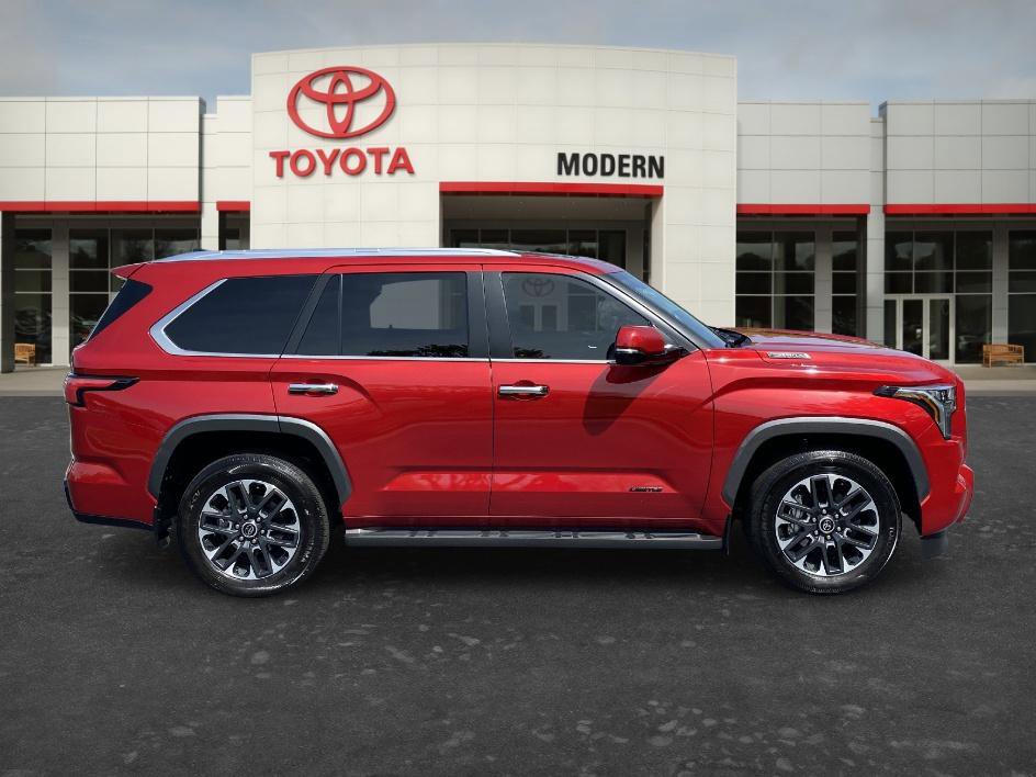 Used 2024 Toyota Sequoia Limited w/ Tow Technology Package RWD image 4