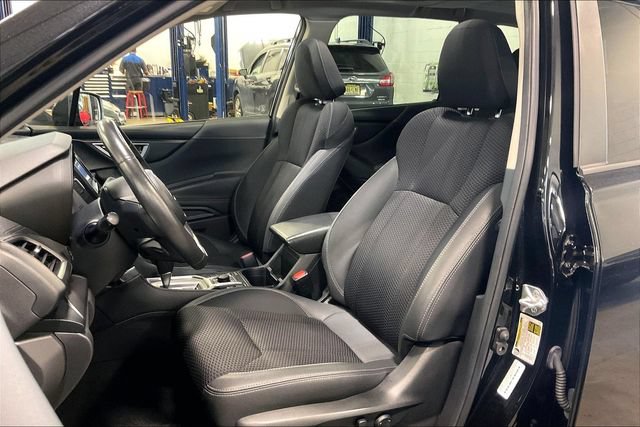 Used 2024 Subaru Forester Premium AWD/4WD image 25