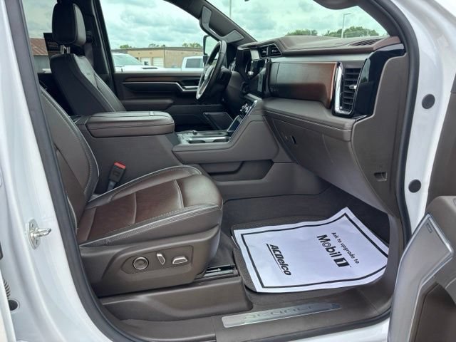 Certified 2025 GMC Sierra 2500 Denali AWD/4WD image 23