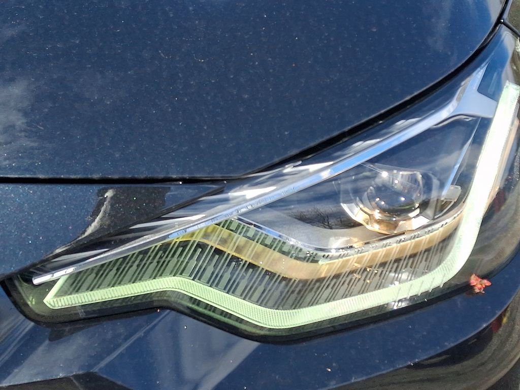 Certified 2025 BMW 230i xDrive Coupe w/ Premium Package image 10