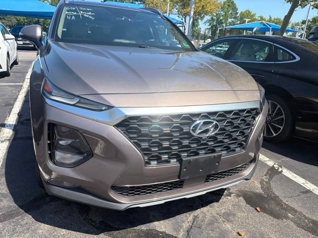 Used 2019 Hyundai Santa Fe FWD image 2