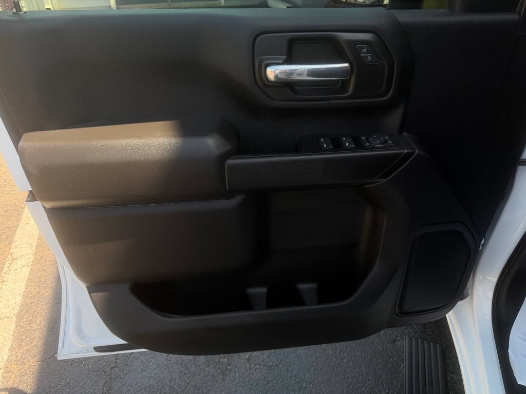 Used 2025 Chevrolet Silverado 2500 W/T AWD/4WD image 7