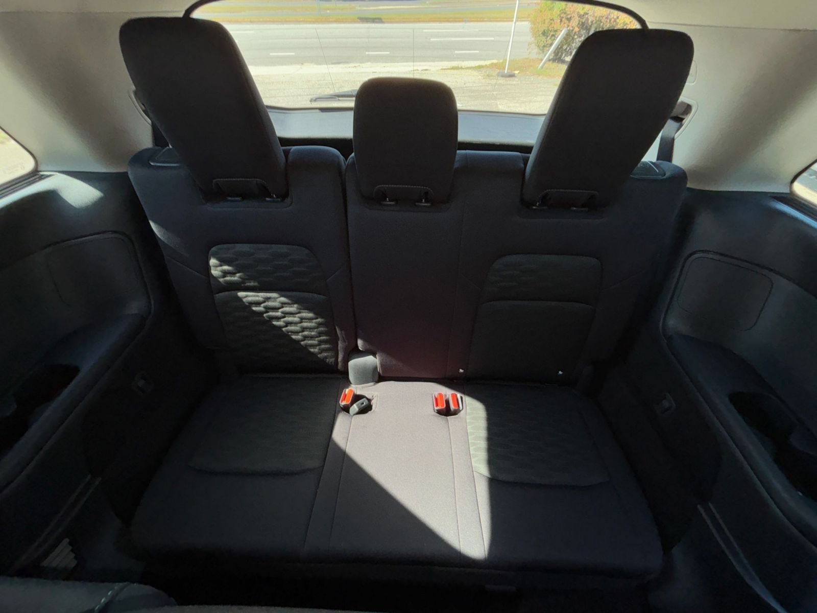 Used 2026 Nissan Pathfinder SV FWD image 28