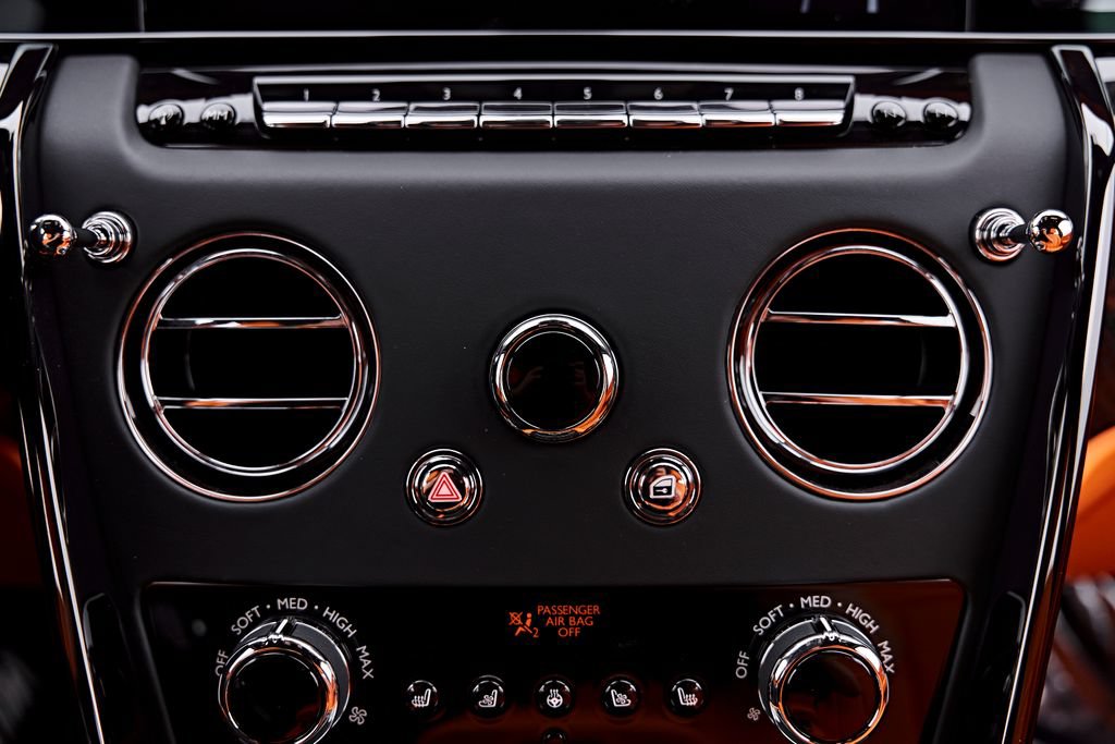 Used 2026 Rolls-Royce Cullinan Black Badge AWD/4WD image 86