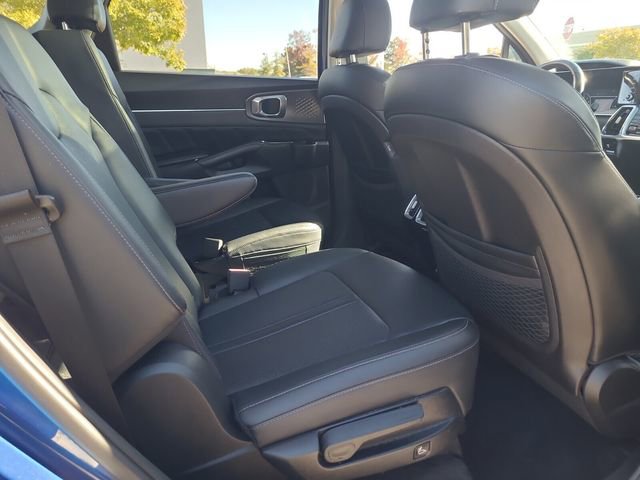 Used 2021 Kia Sorento SX image 13