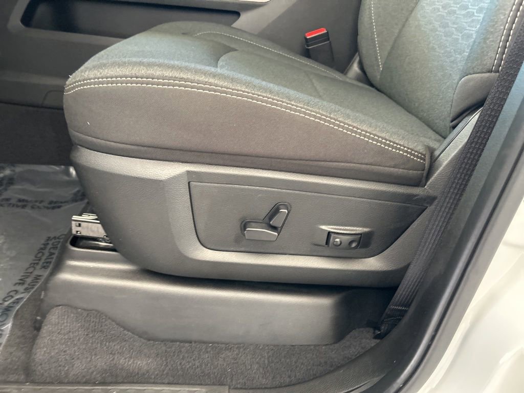 Used 2025 RAM 3500 Big Horn AWD/4WD image 53