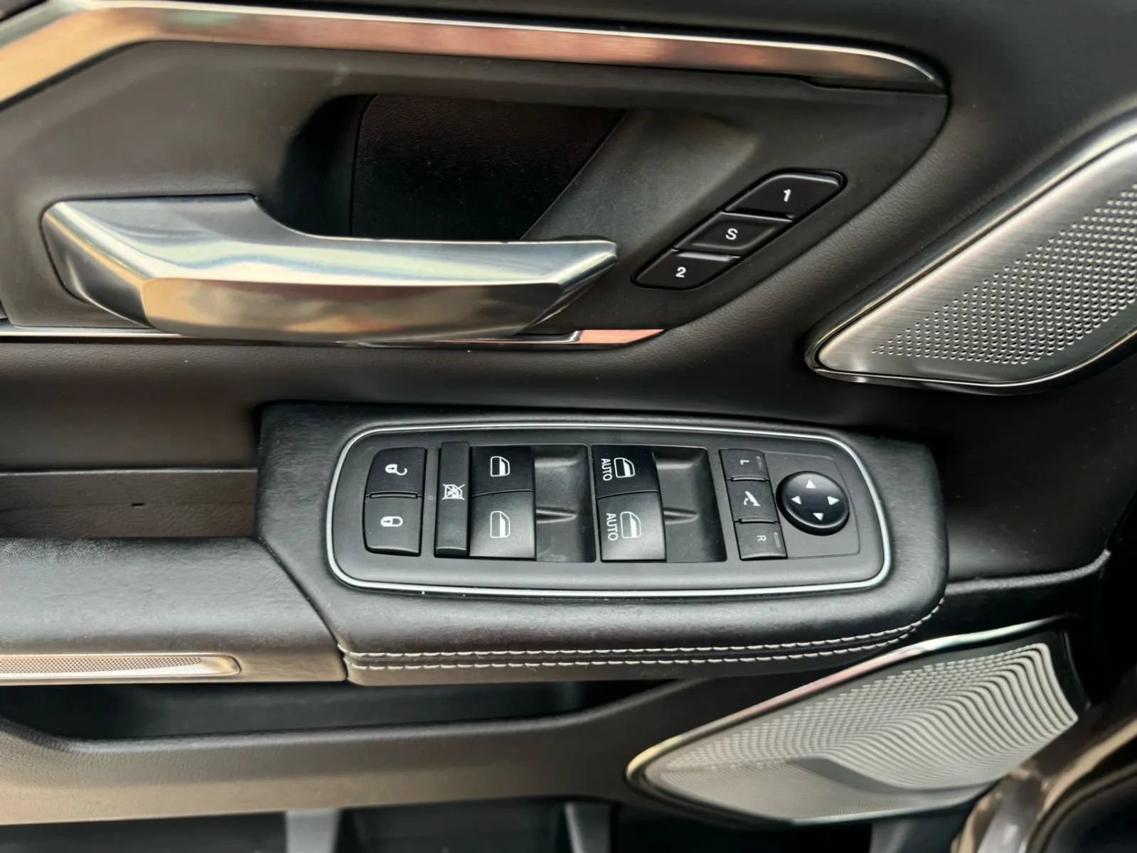 Used 2019 RAM 1500 Limited AWD/4WD image 13