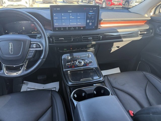 Used 2022 Lincoln Nautilus Reserve w/ Equipment Group 201A image 13