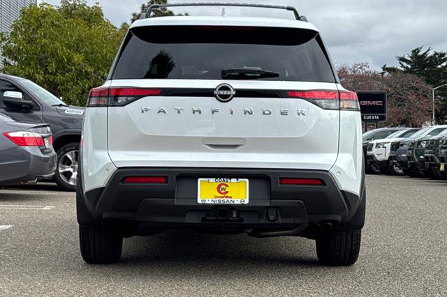 New 2025 Nissan Pathfinder SV w/ SV Premium Package image 6