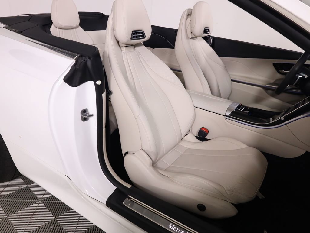 Certified 2025 Mercedes-Benz CLE 450 4MATIC Cabriolet image 77