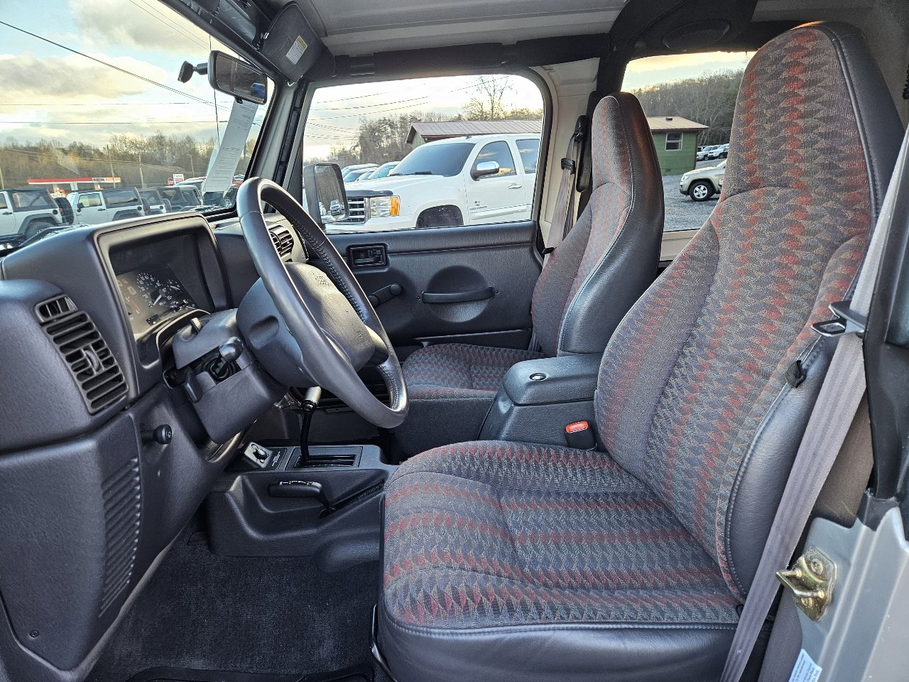 Used 2000 Jeep Wrangler Sport image 9