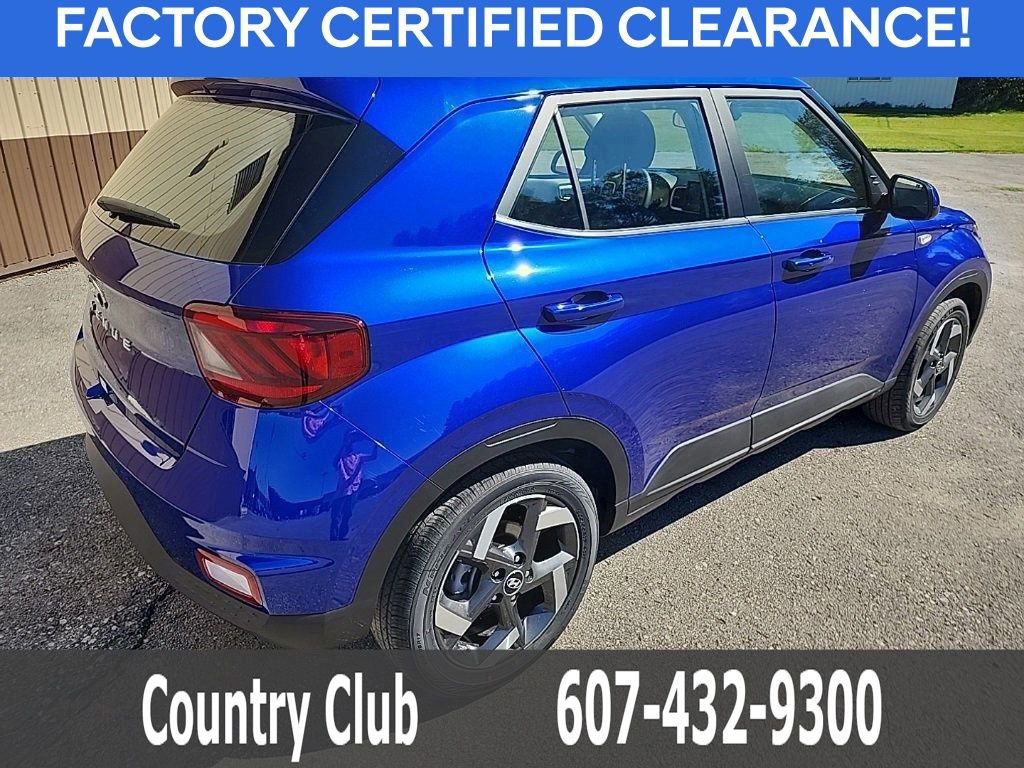 Used 2025 Hyundai Venue SEL image 8