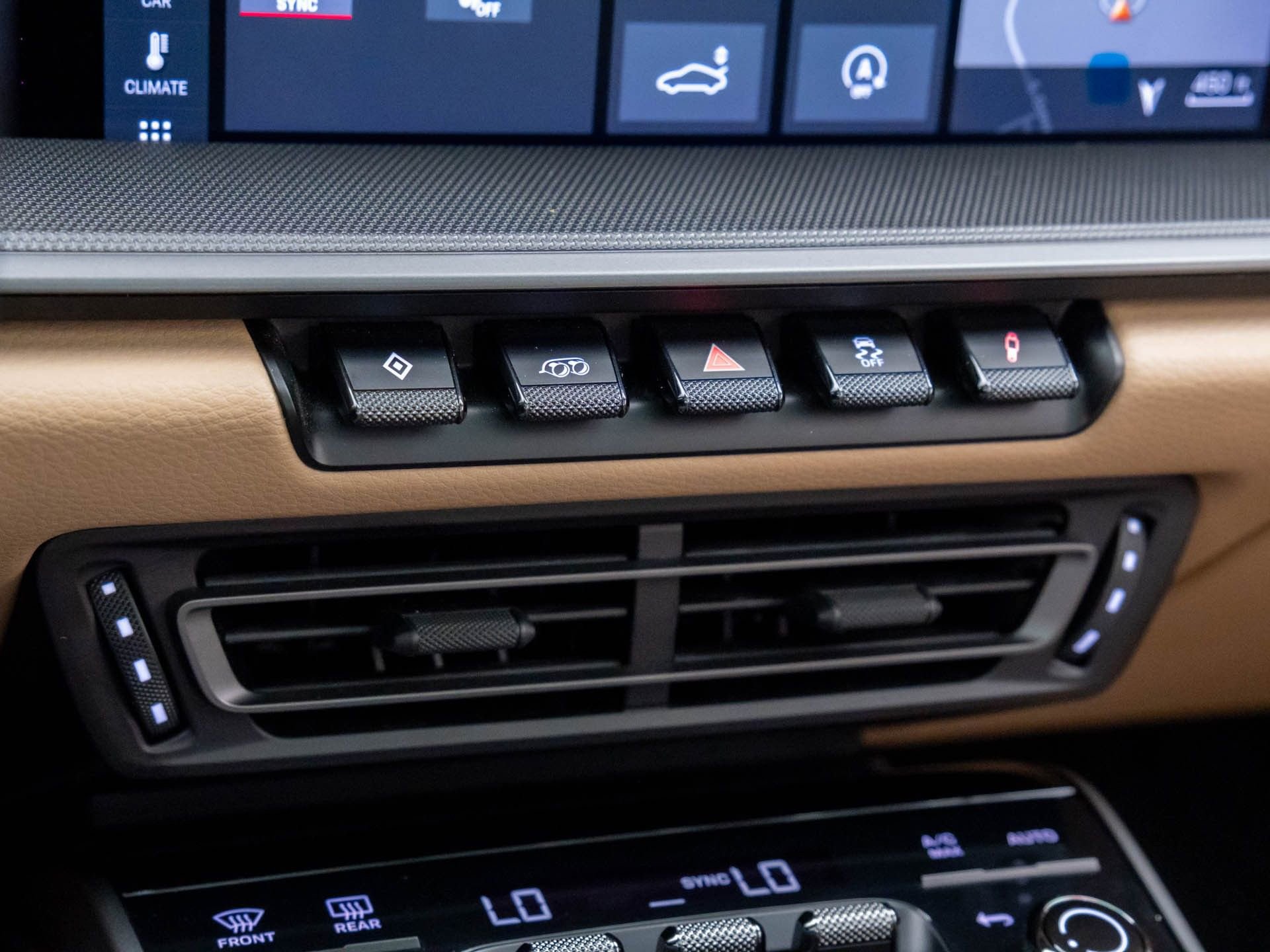 Certified 2020 Porsche 911 Carrera 4S image 26