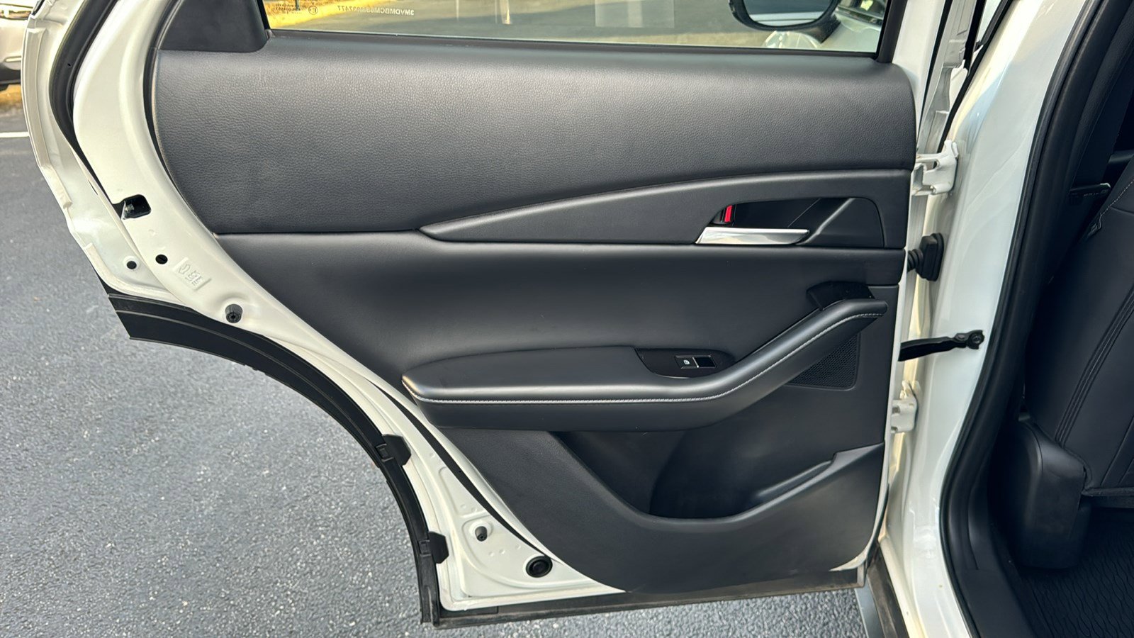 Certified 2025 MAZDA CX-30 AWD 2.5 S w/ Preferred Package image 18