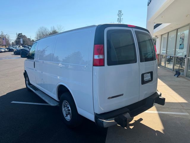 Used 2024 Chevrolet Express 2500 w/ Driver Convenience Package image 7