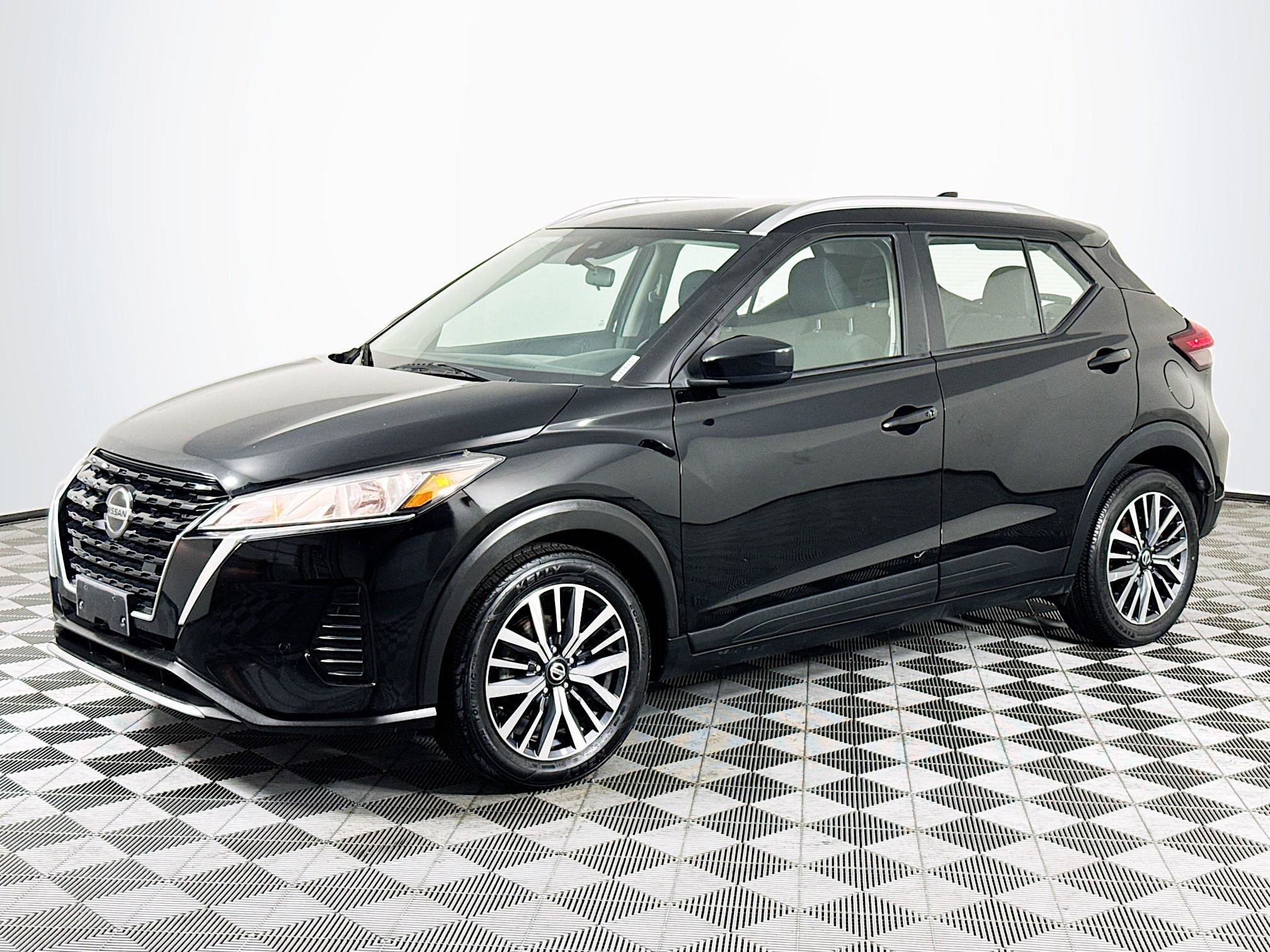 Used 2021 Nissan Kicks SV image 4