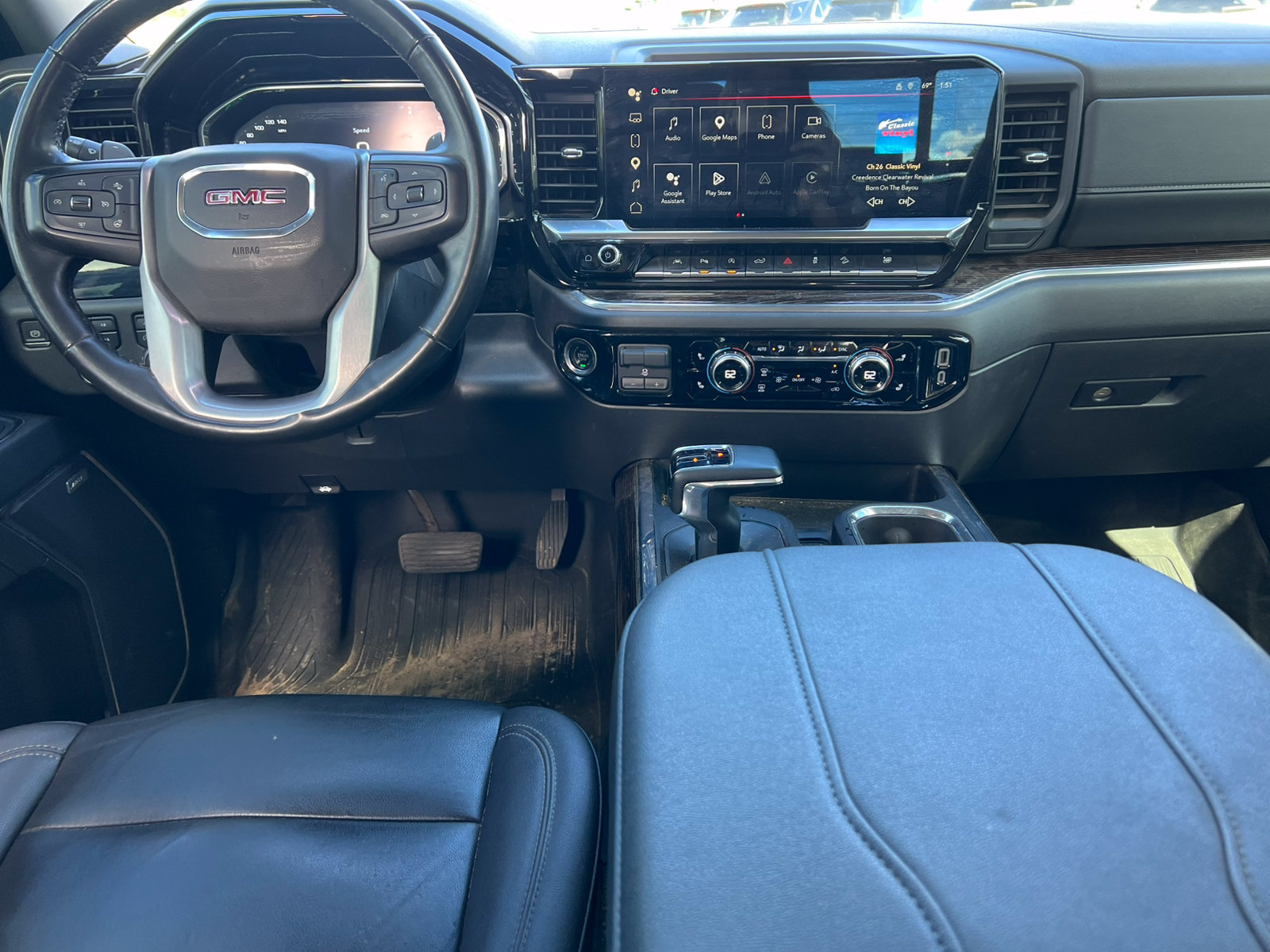Used 2023 GMC Sierra 1500 Elevation w/ Elevation Premium Package AWD/4WD image 2