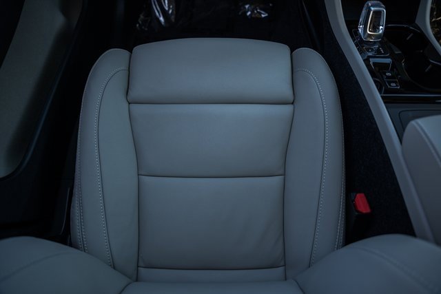 New 2026 Volvo XC40 B5 Ultra w/ Protection Package Premier image 32