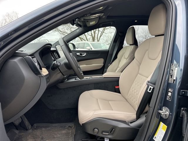 New 2026 Volvo XC60 B5 Plus w/ Protection Package Premier AWD/4WD image 14