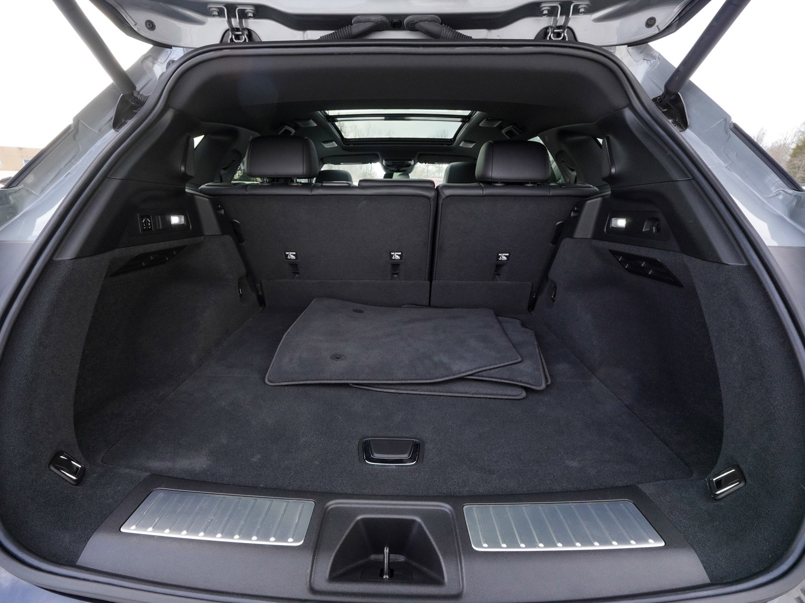 Used 2024 Acura ZDX A-Spec image 43