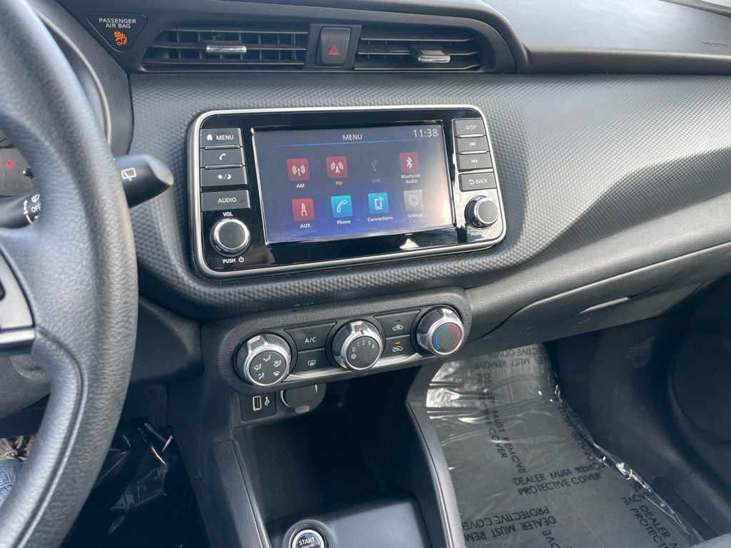 Used 2023 Nissan Kicks S FWD image 10
