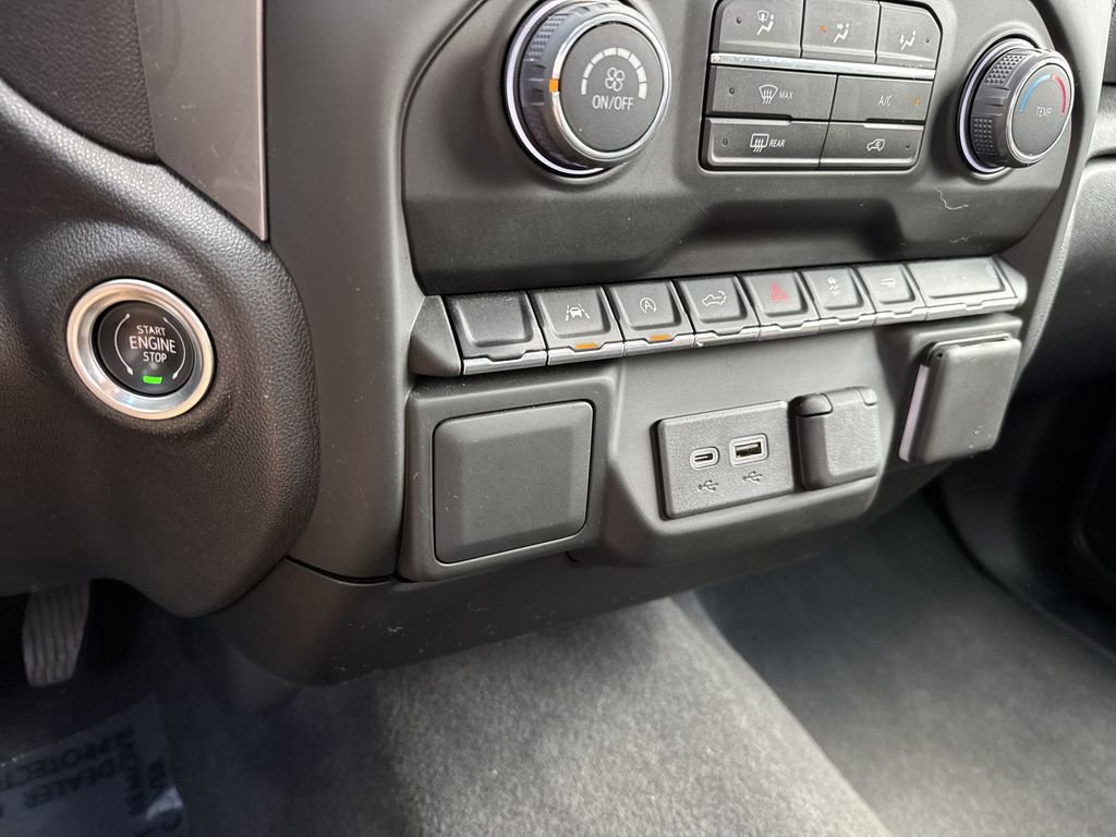 Used 2022 Chevrolet Silverado 1500 Custom image 52