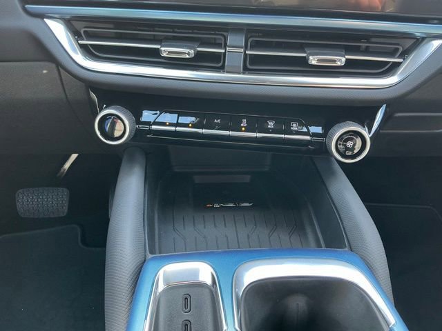 New 2026 Chevrolet Equinox EV LT image 21