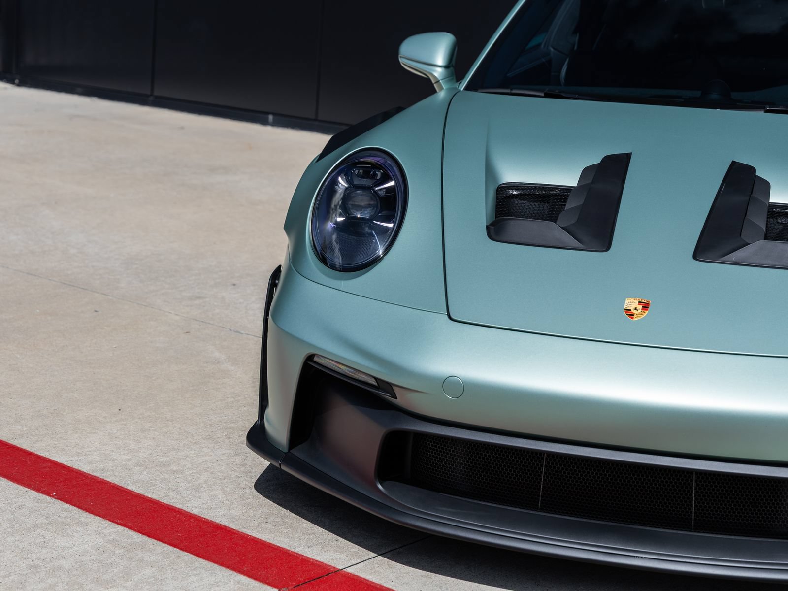 Certified 2024 Porsche 911 GT3 RS RWD image 38