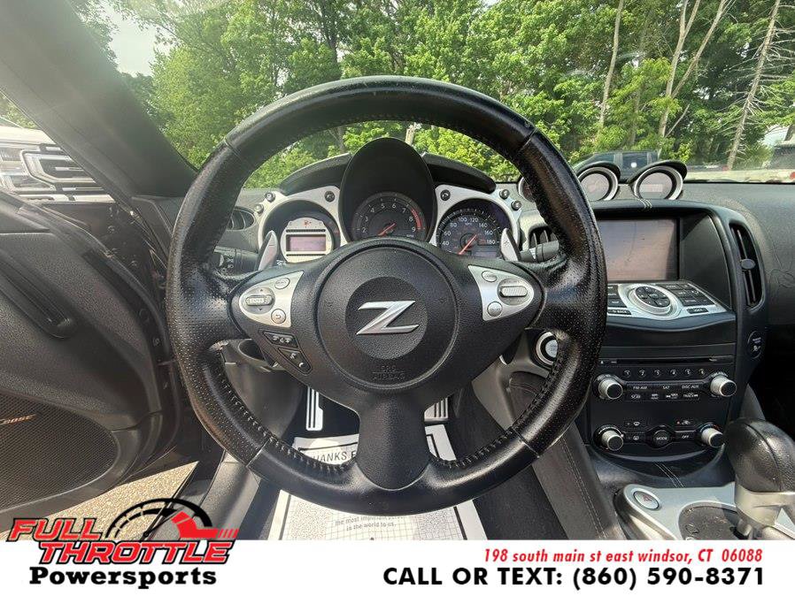 Used 2010 Nissan 370Z Touring RWD image 15
