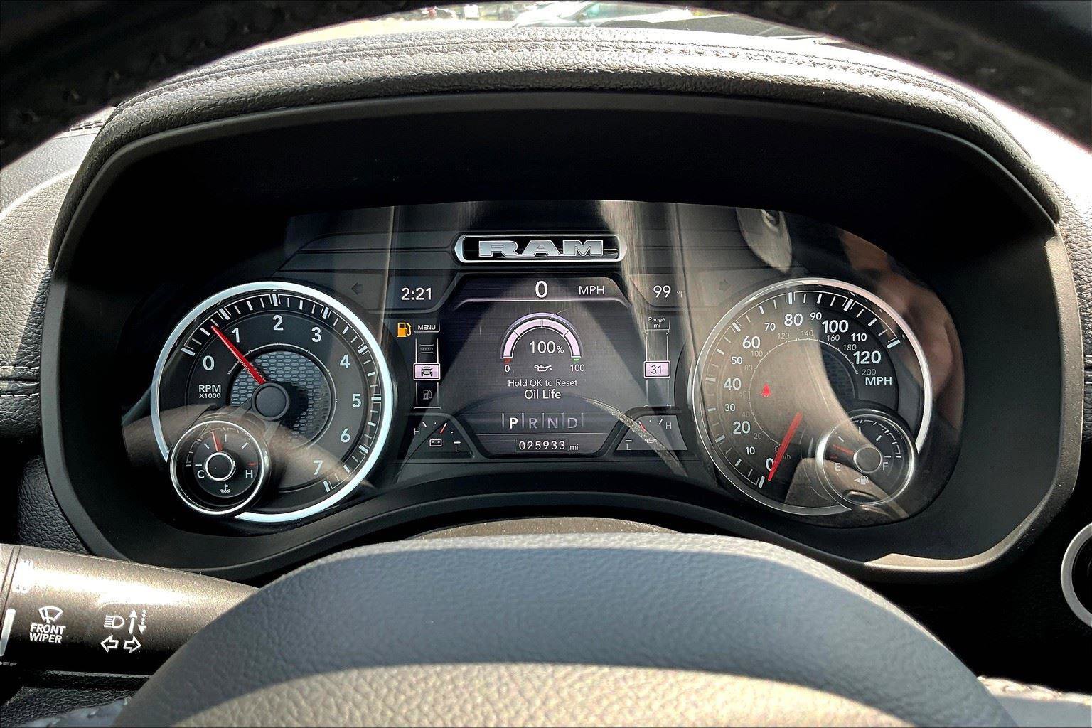 Used 2022 RAM 1500 Laramie w/ Sport Appearance Package image 12