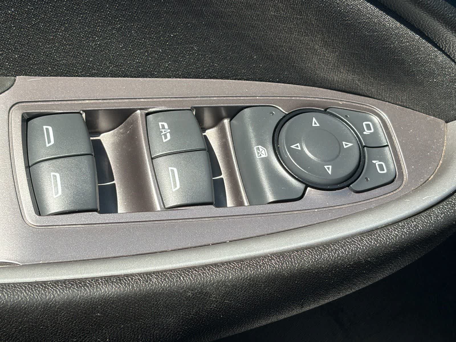 Used 2022 Chevrolet Malibu LT FWD image 14