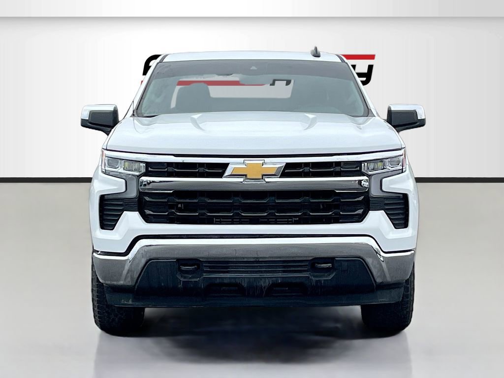 Used 2025 Chevrolet Silverado 1500 LT AWD/4WD image 2