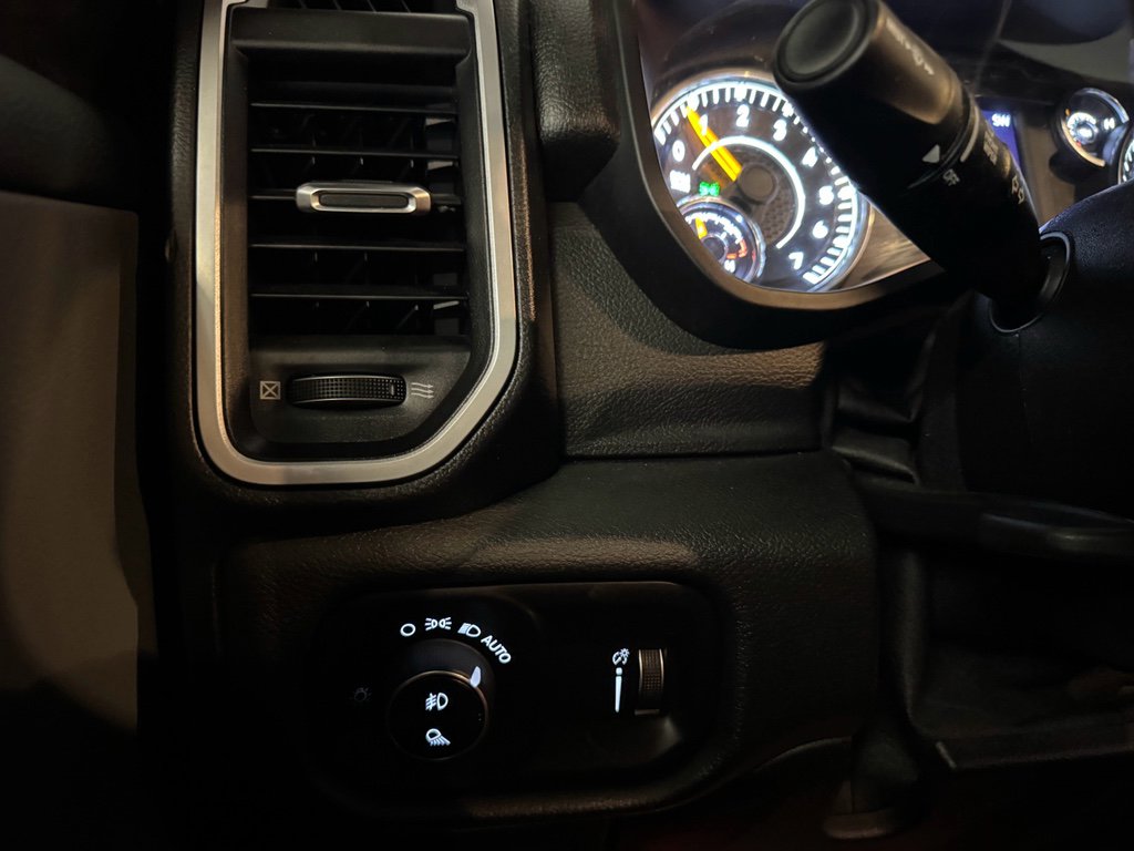 Used 2021 RAM 1500 Big Horn image 17