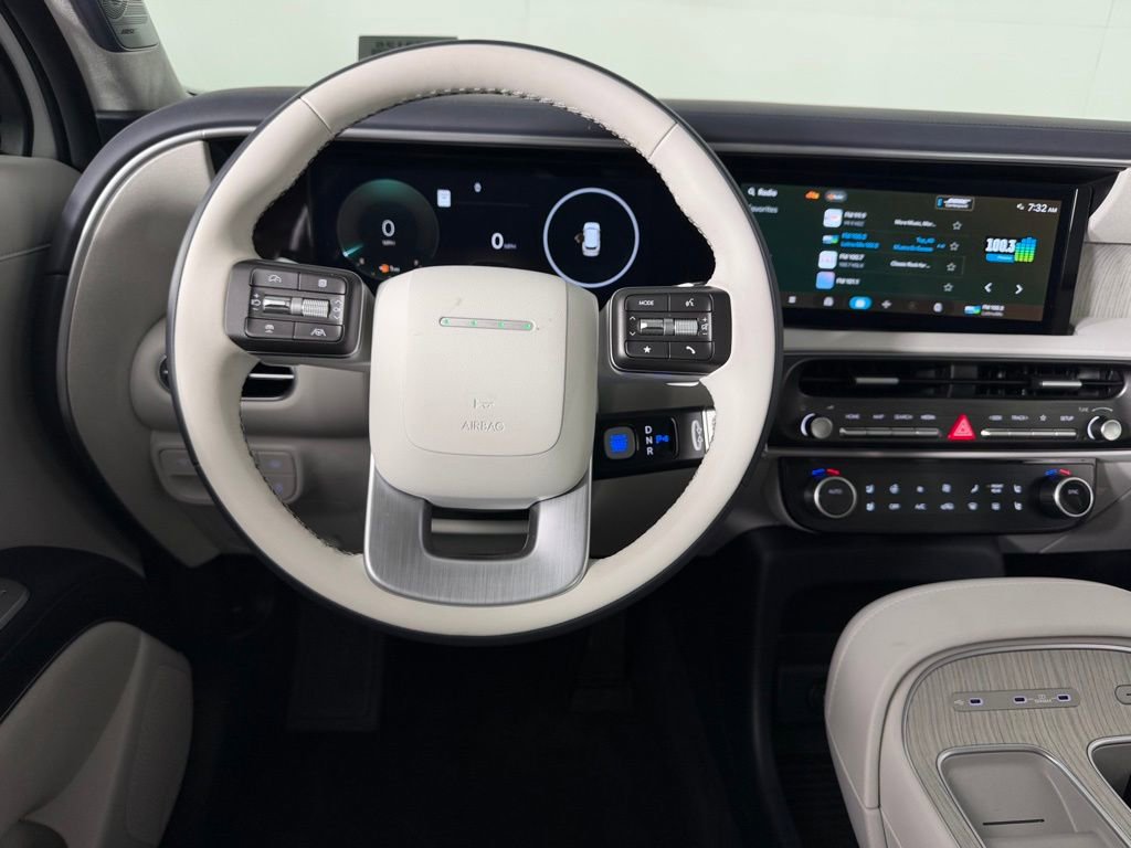 Used 2026 Hyundai Palisade Calligraphy image 13