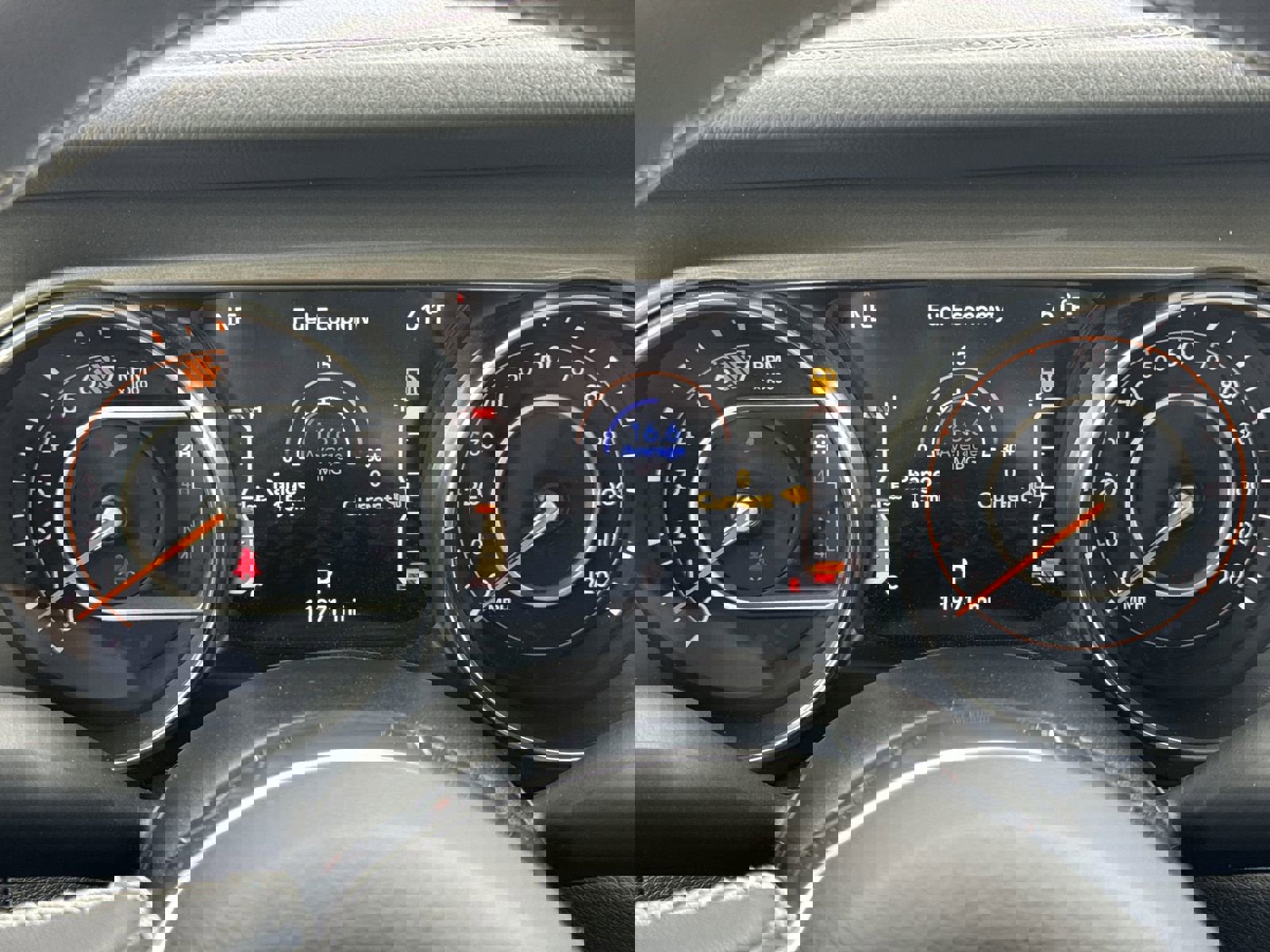 Used 2023 Jeep Wrangler Sahara image 20